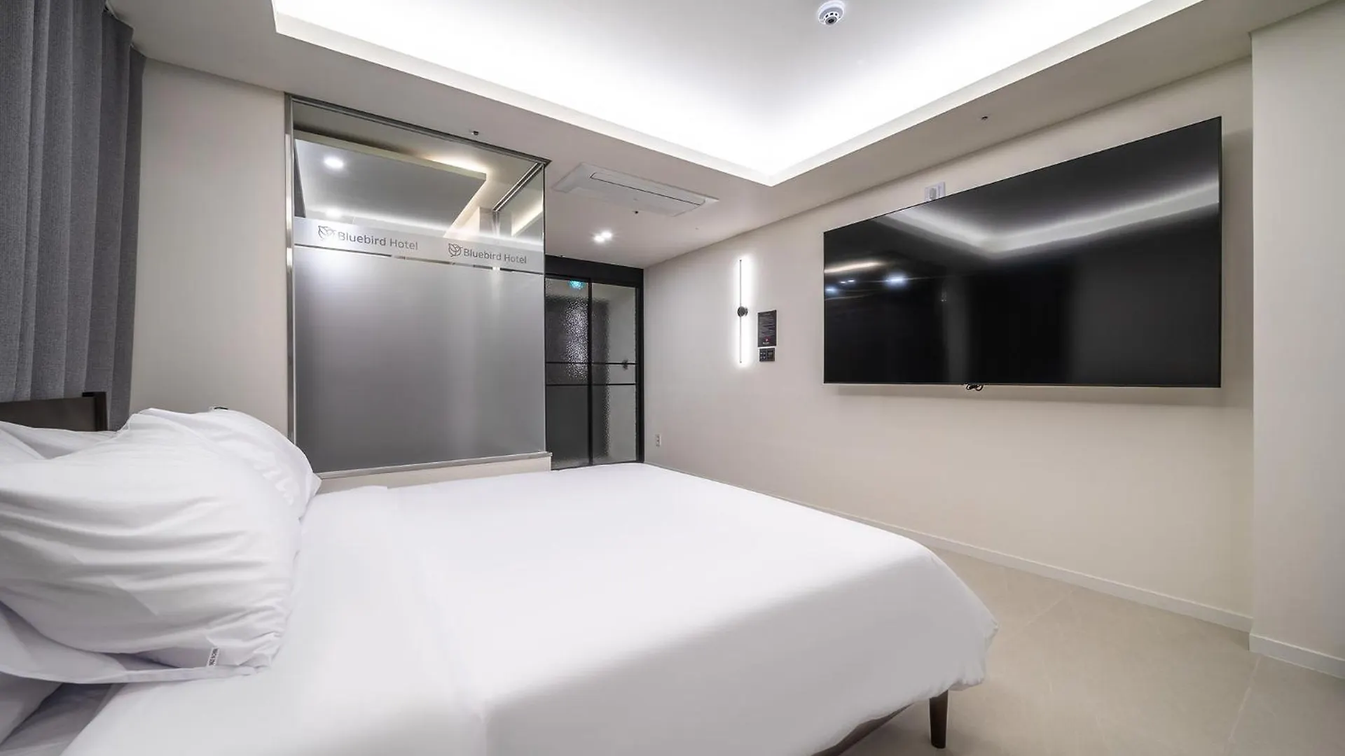 Bluebird Hotel Incheon