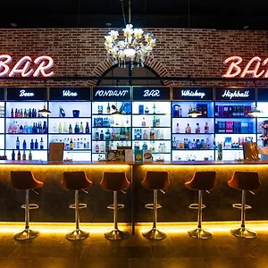 4* Hotel Airport Global &