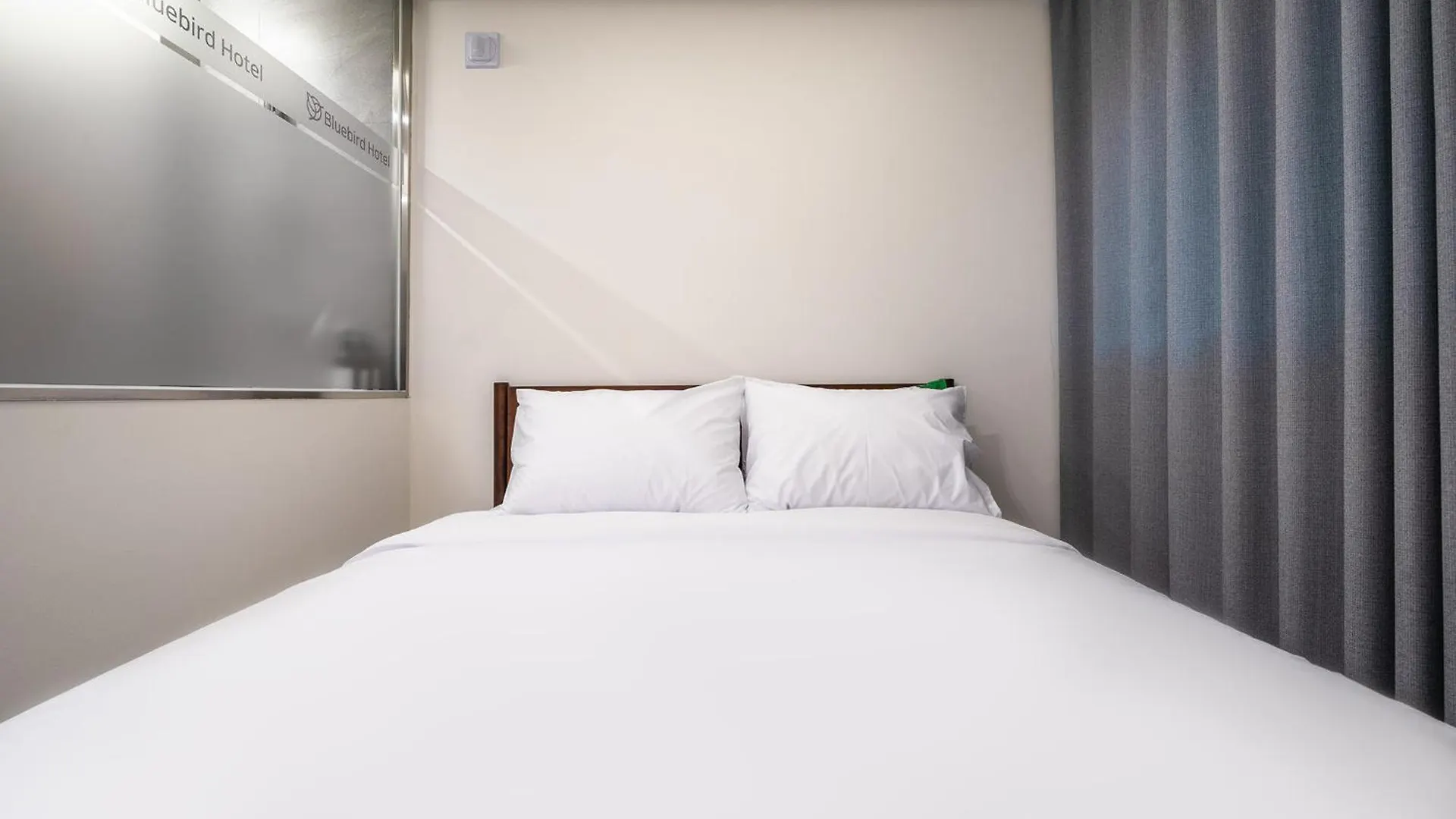 Bluebird Hotel インチョン広域市 3*,