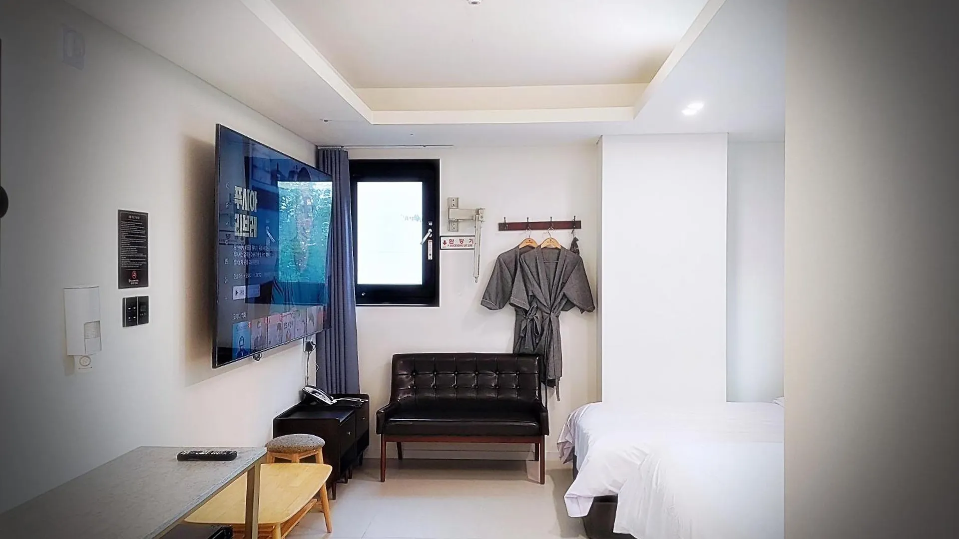 Bluebird Hotel Incheon 3*,