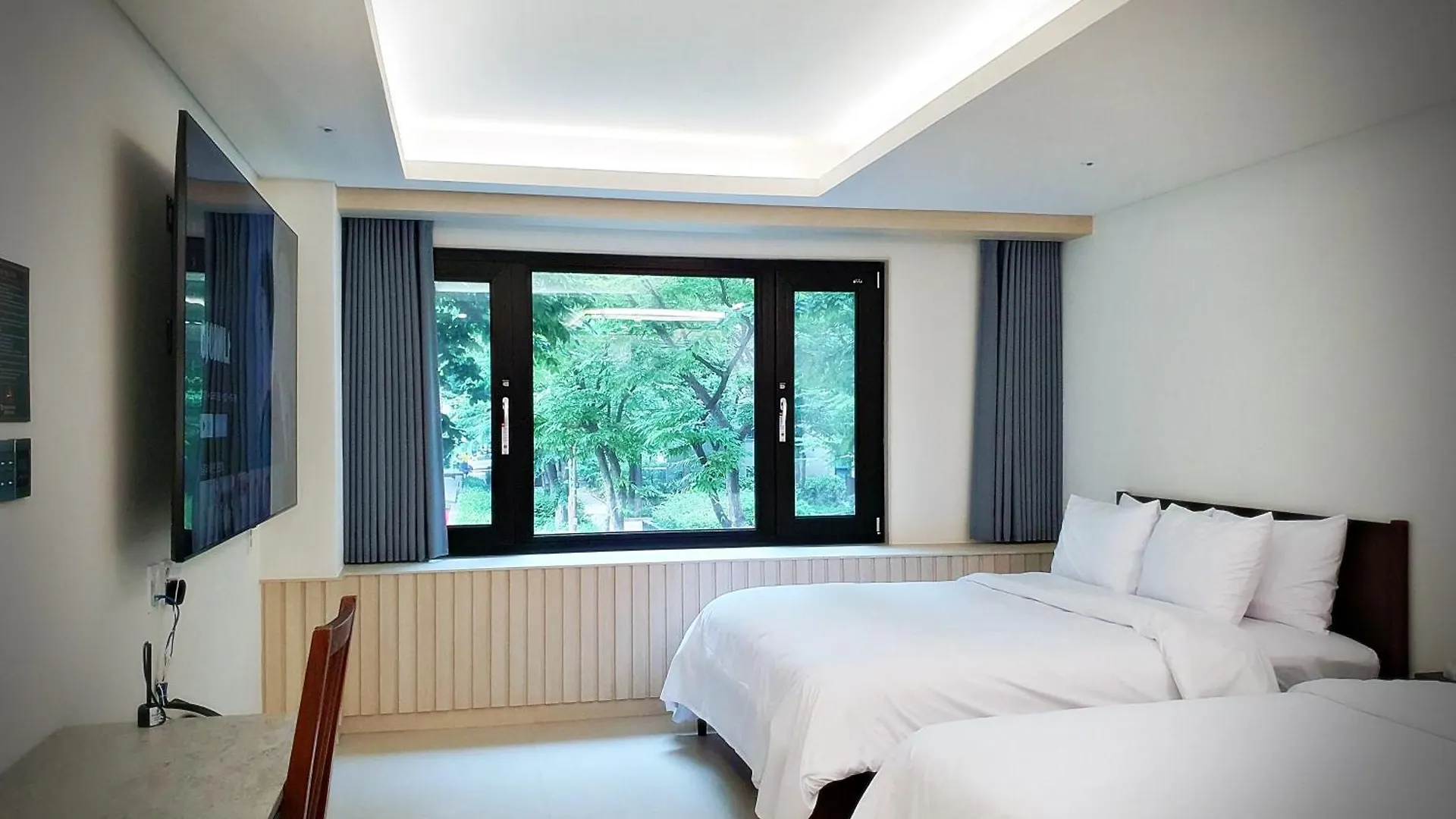 Bluebird Hotel Incheon