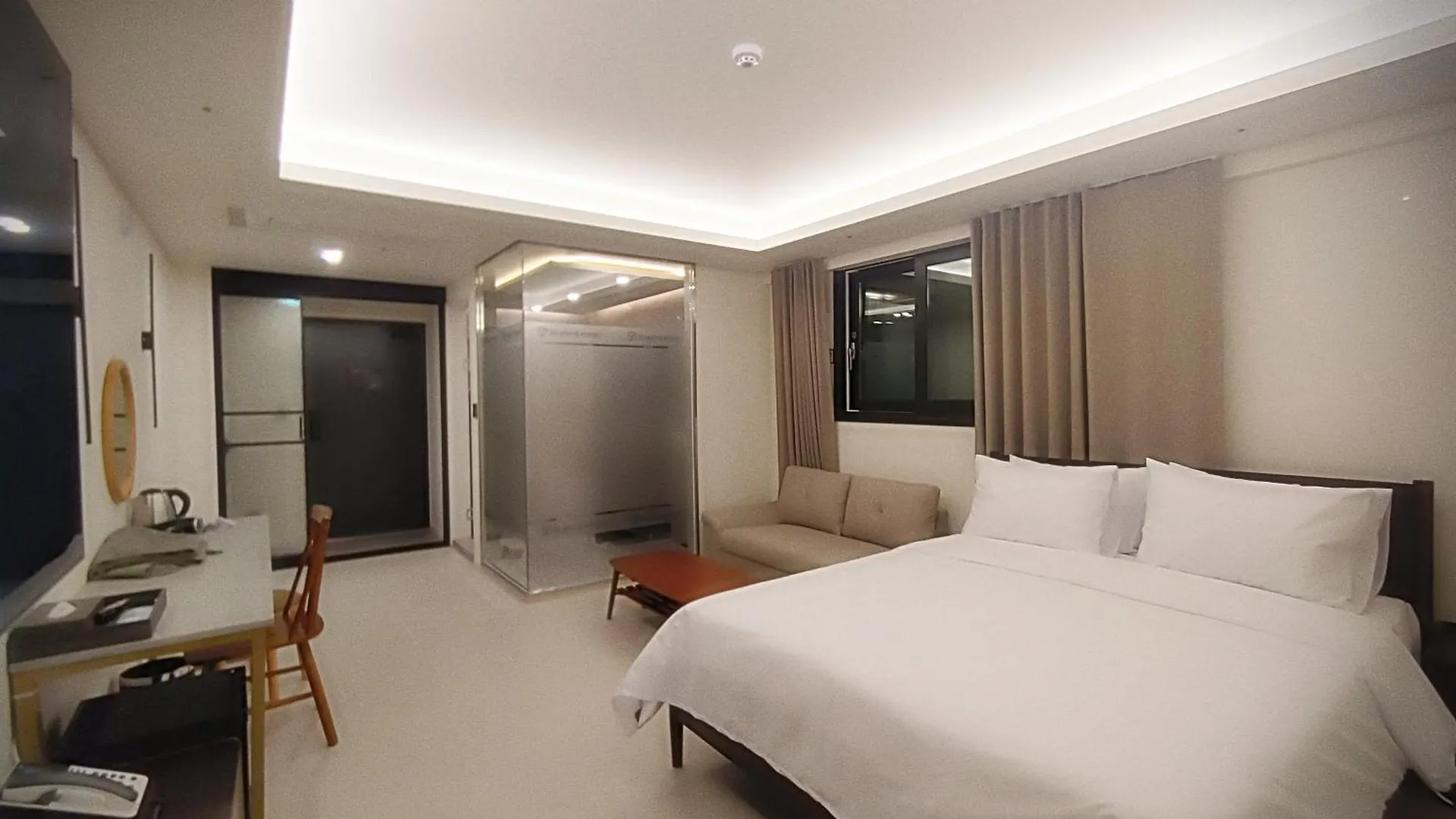 Bluebird Hotel Incheon